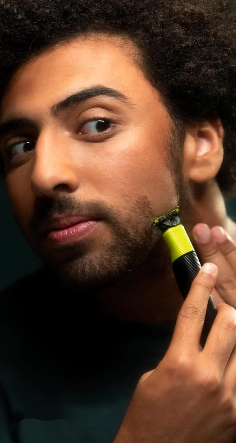 Perfilándose la barba con la Philips OneBlade 360